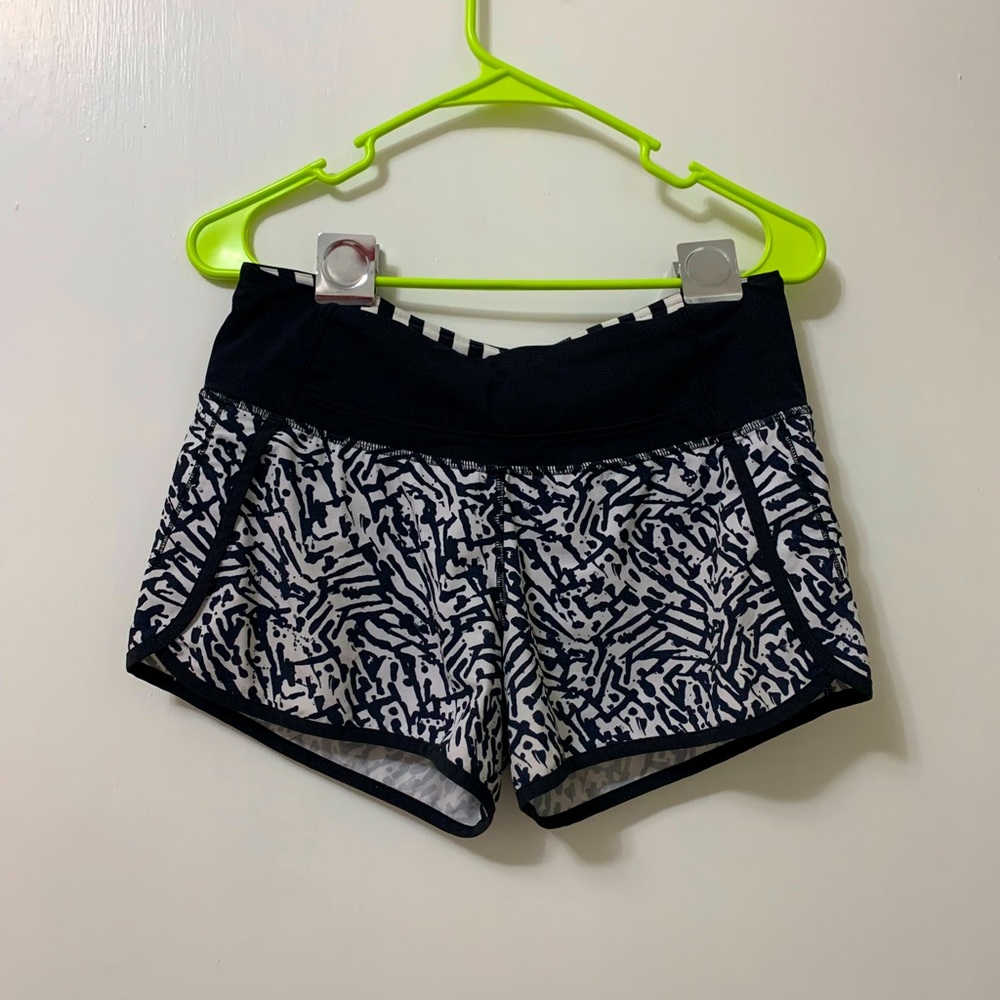 Lululemon running shorts black and white